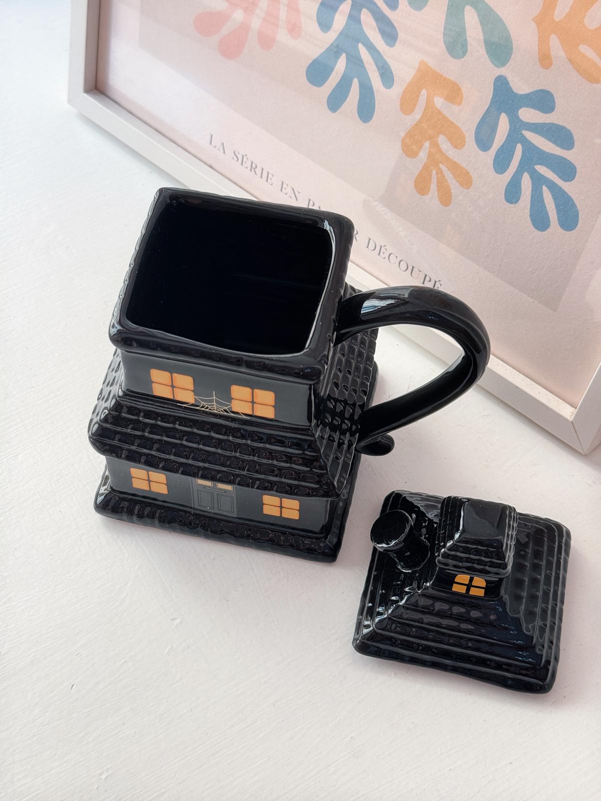 Tazza casa infestata