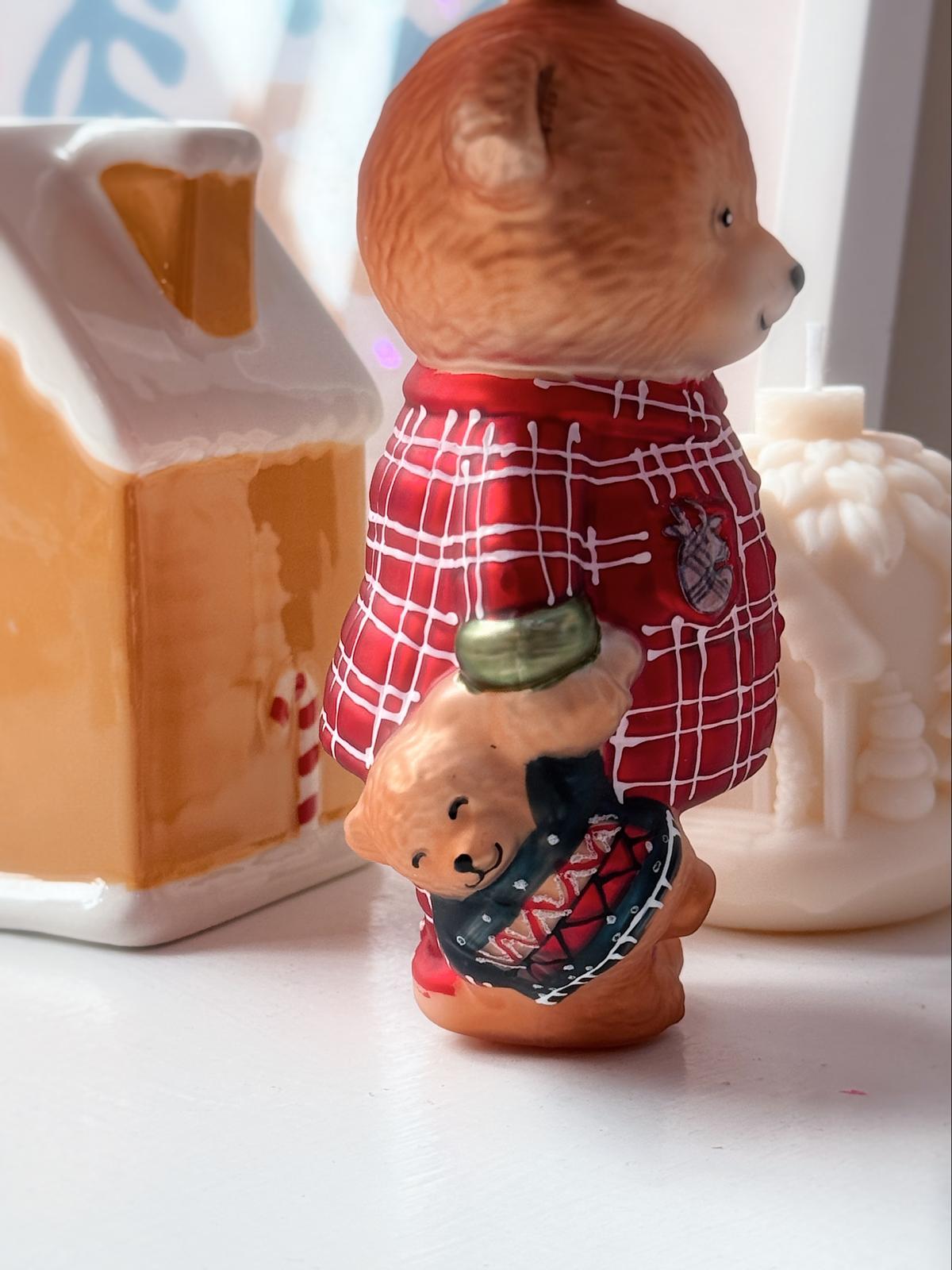 Pallina orsetto con pigiama e peluche