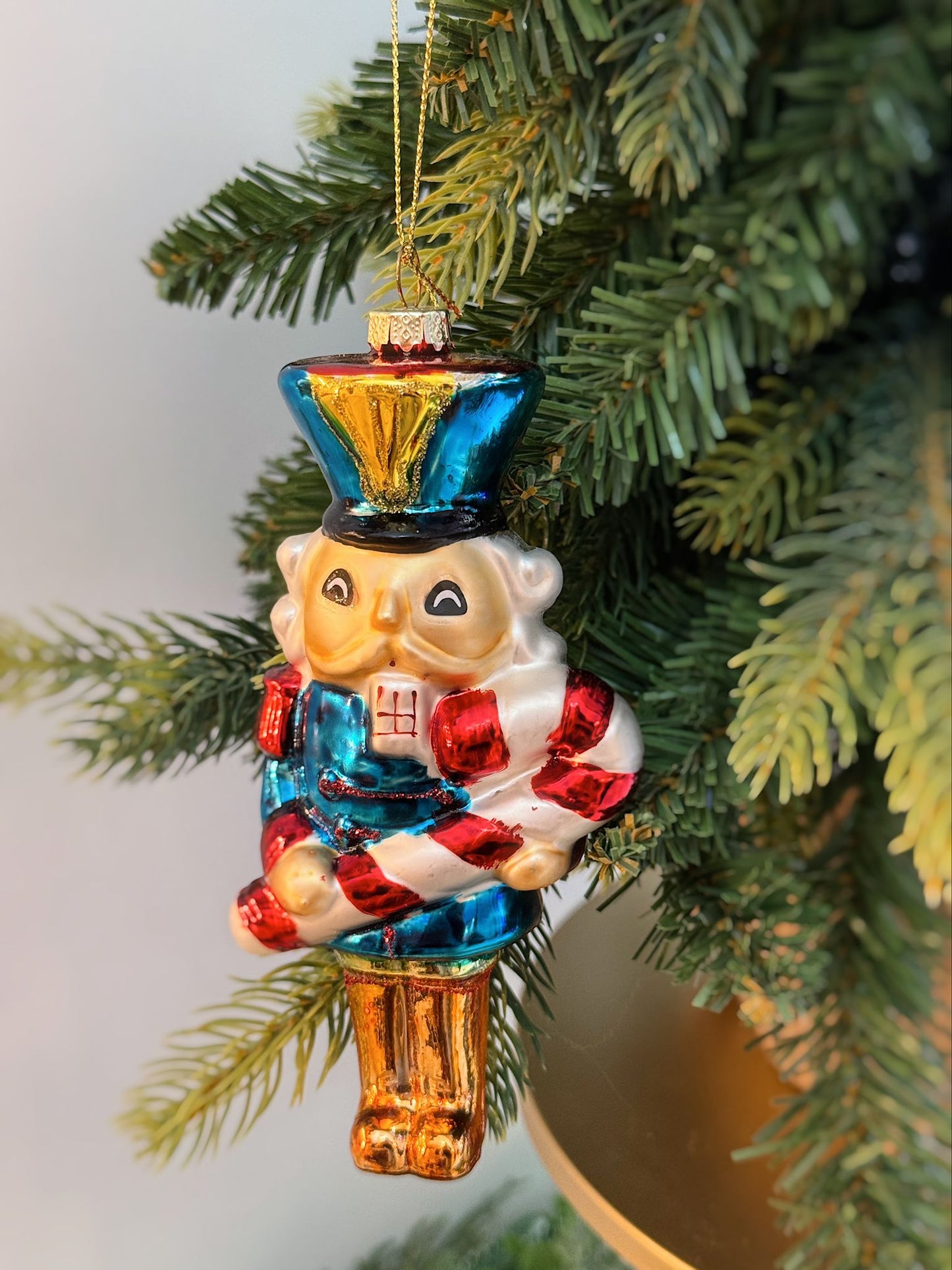 Pallina schiaccianoci con zuccherino