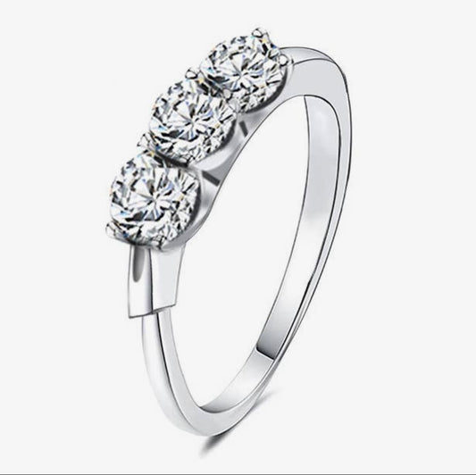 Anello acciaio inossidabile tre zirconi