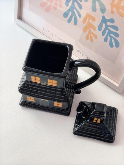 Tazza casa infestata