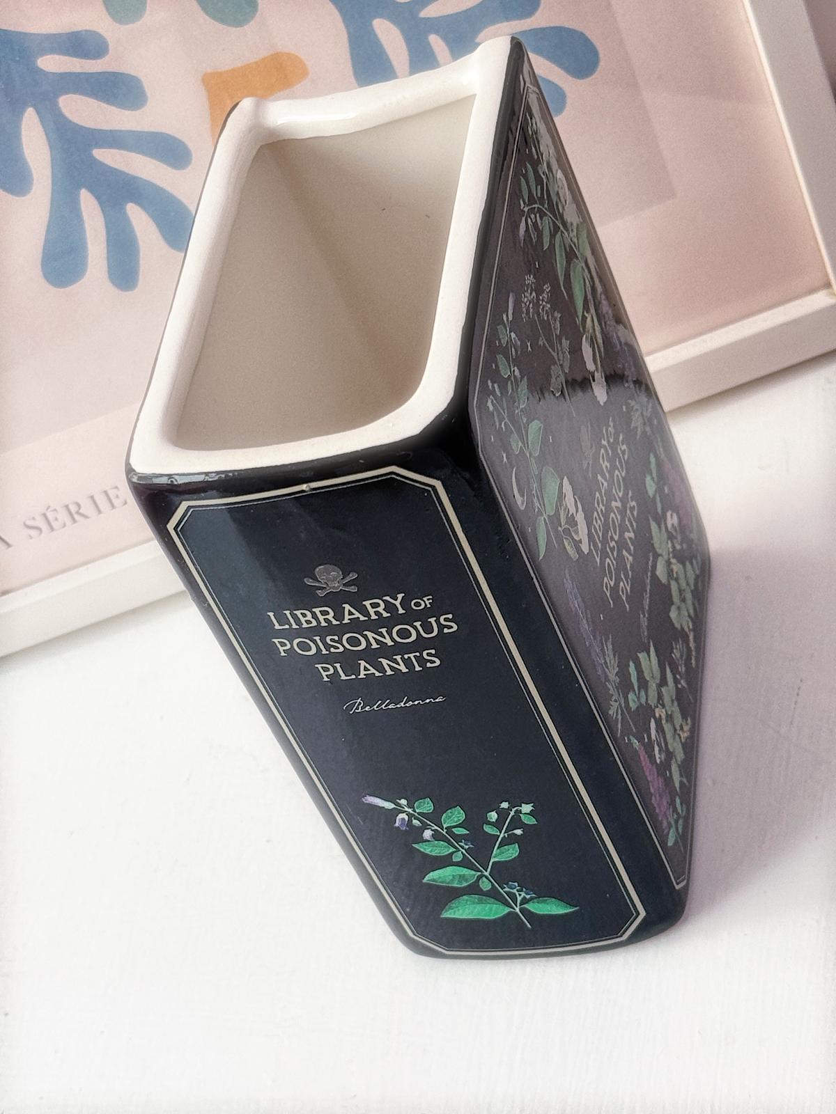 Vaso libro piante velenose