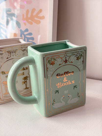 Tazza verde a forma di libro “Coffee & books”