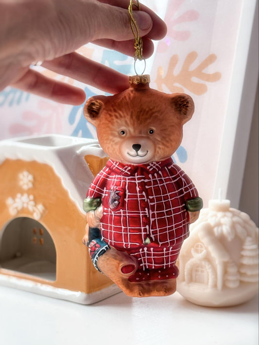 Pallina orsetto con pigiama e peluche