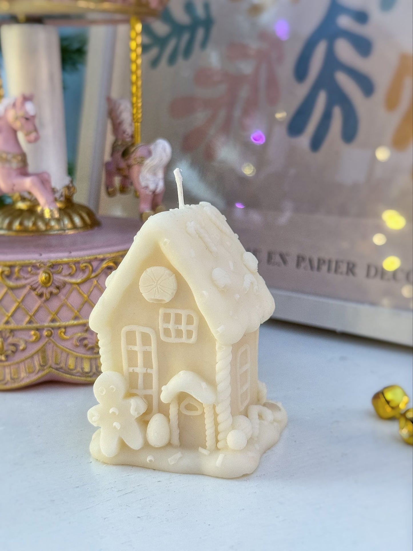 Candela casetta pan di zenzero