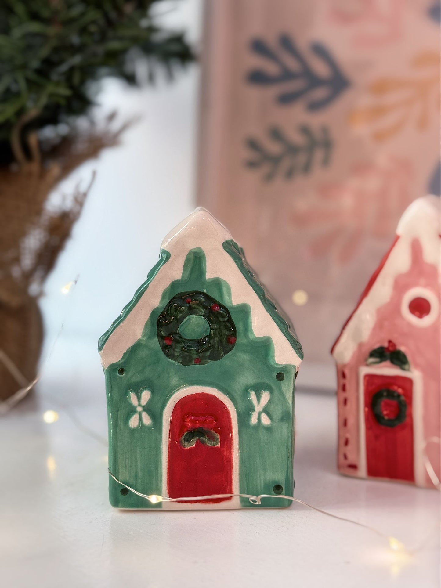Casetta natalizia portacandela rosa o verde